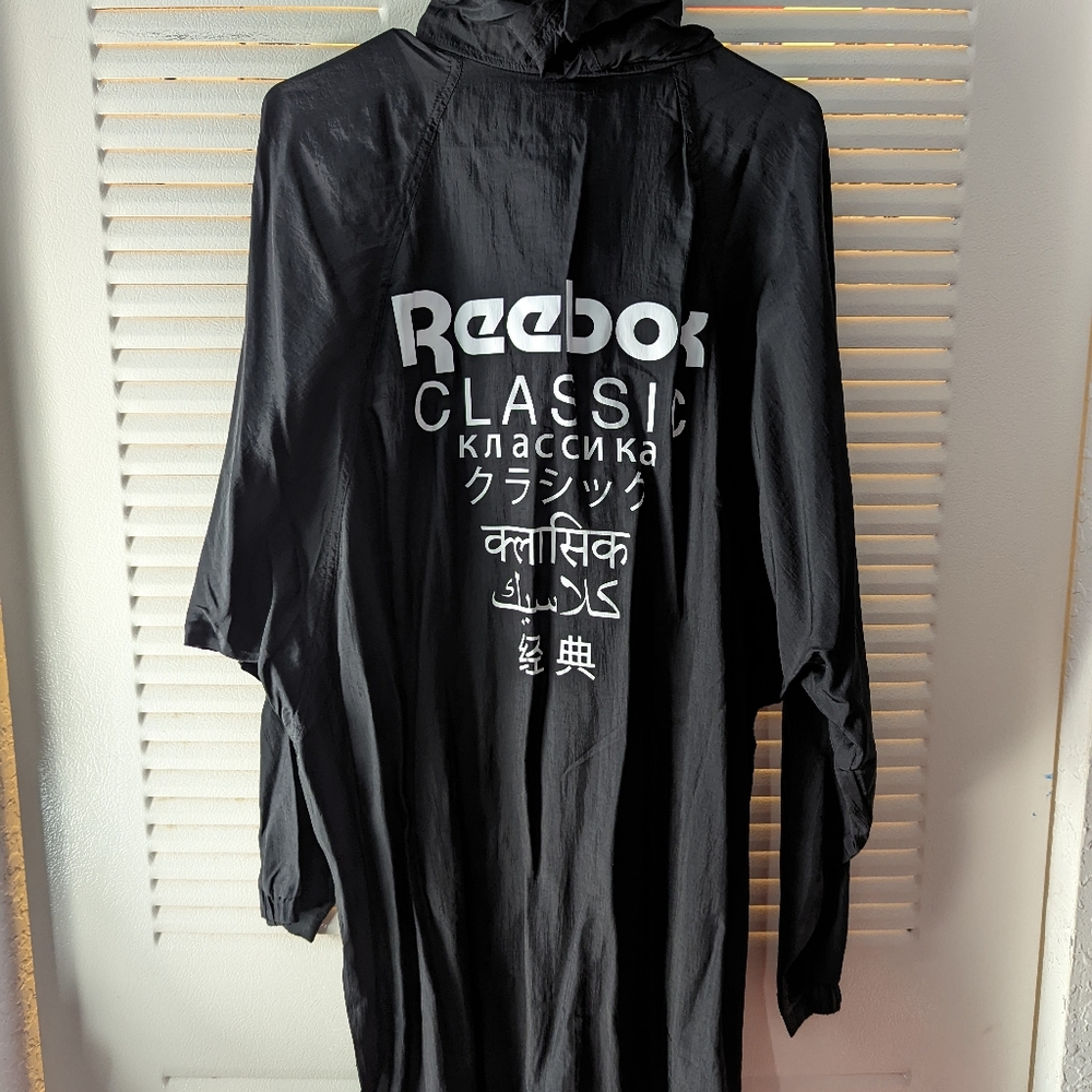 REEBOK Classic GP Black Fitness Activewear Poncho